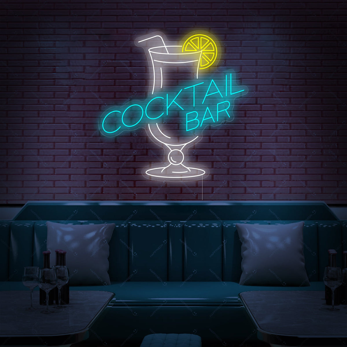 Insegna neon Cocktail Bar con bicchiere e limone