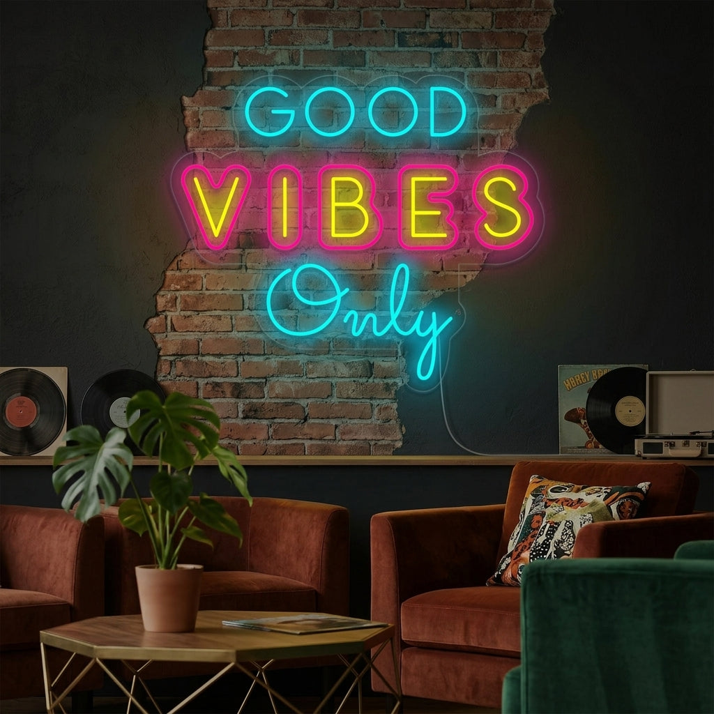 Insegna neon LED colorata con la frase “Good Vibes Only”