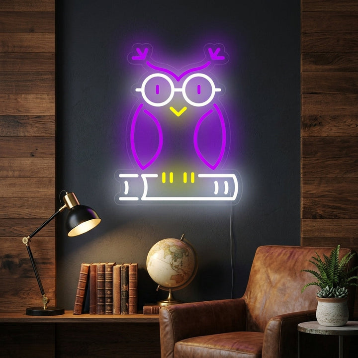 "Gufo Su Libro" Insegna al neon