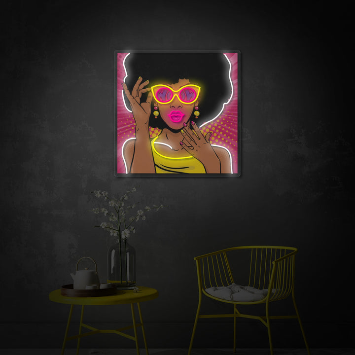 "Ragazza afroamericana degli anni '50, pop art" Insegna al neon a LED stampata con UV