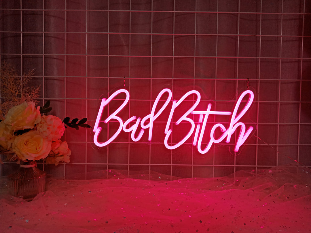 "Bad Bitch" Insegna al neon (Inventario: 4 unità)