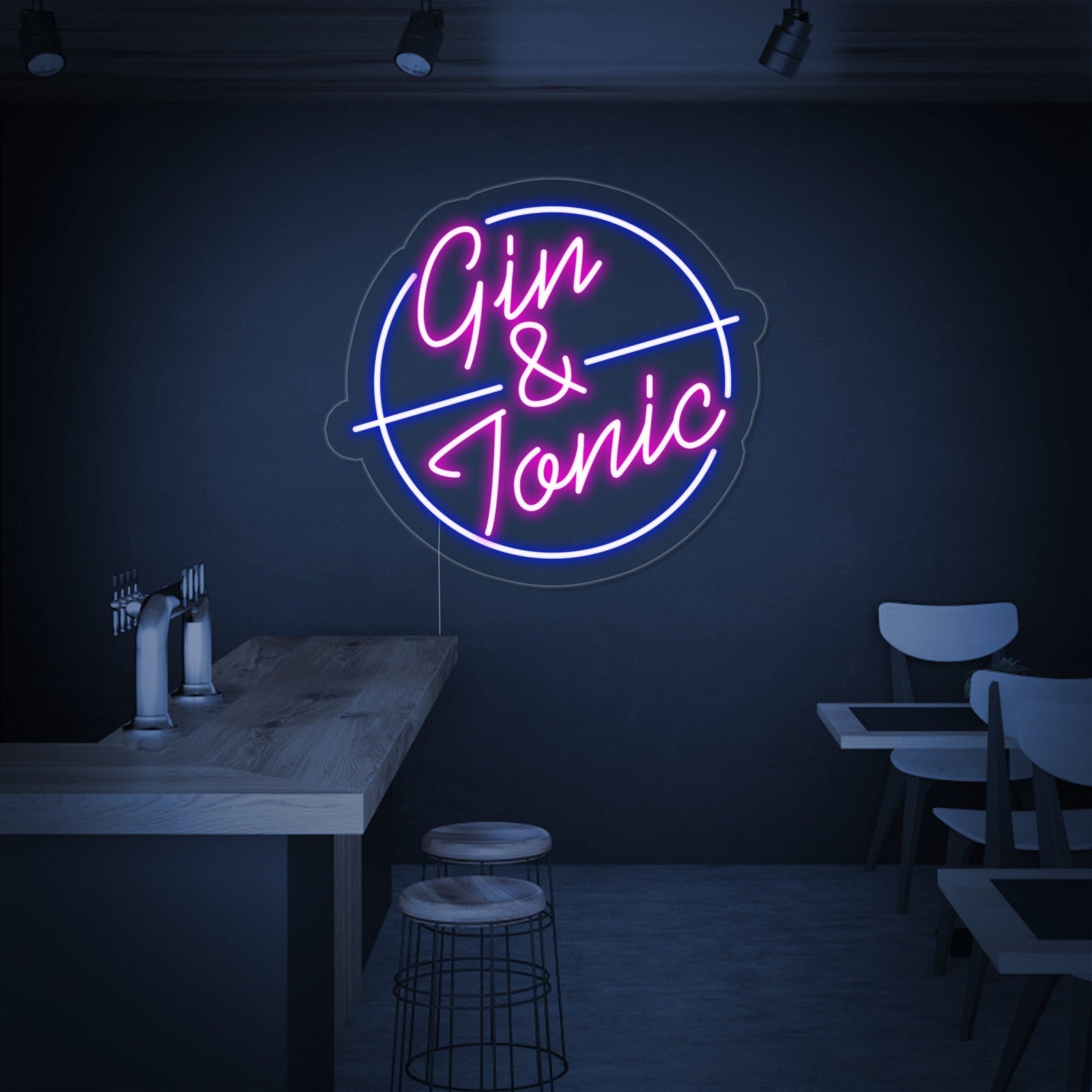 Insegna neon LED con la scritta “Gin & Tonic” in colori rosa e blu