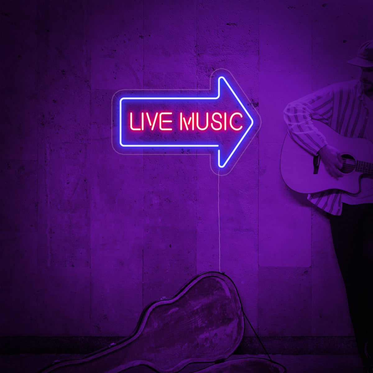 Insegna al neon LED con scritta “Live Music” e freccia blu.