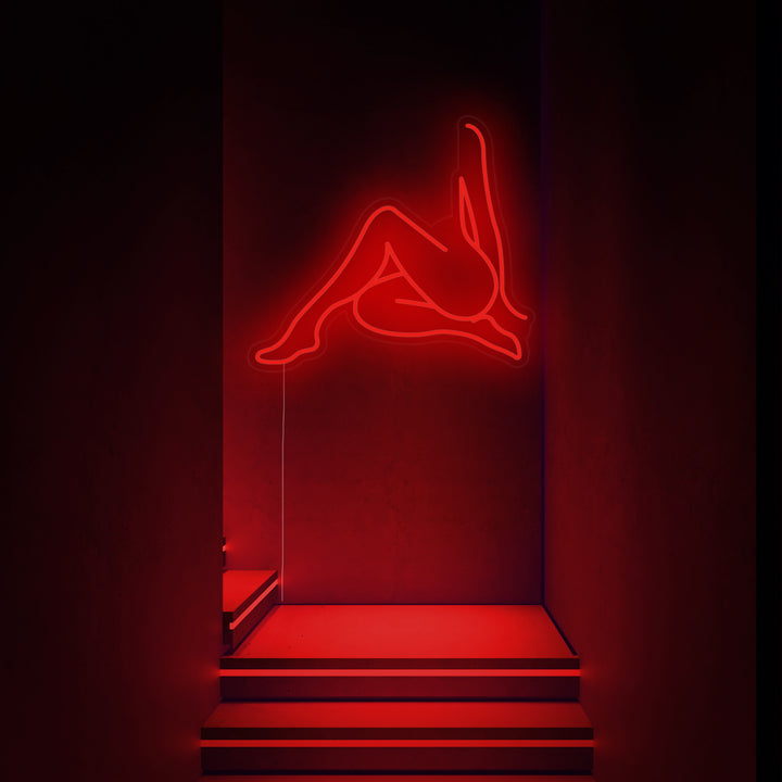 "Ragazza Nuda Seduta In Una Posa Elegante" Insegna al neon